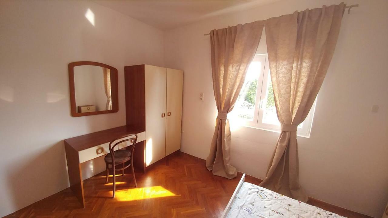 Apartmani Kastelan Barbat na Rabu Exterior photo